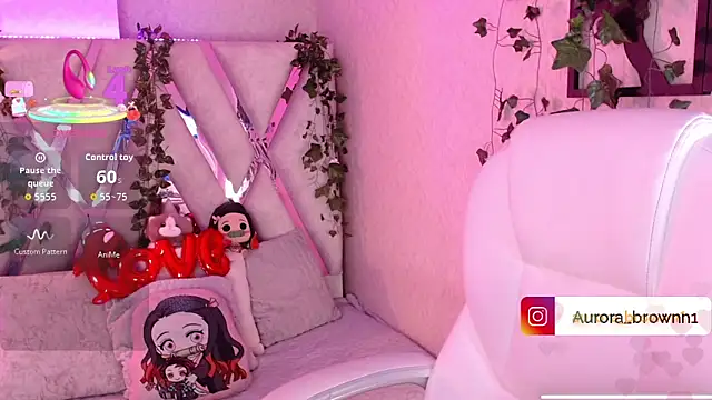 Aurora Brownn online show from 25, 11, 2025