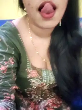 Haniya-143 online show from 6, 10, 2025