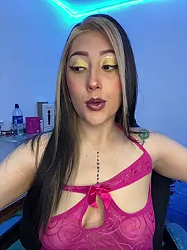 Snapshot of Luna_SofiaXX chatting on 17, 5, 2026 Luna SofiaXX online show from 17, 5, 2026