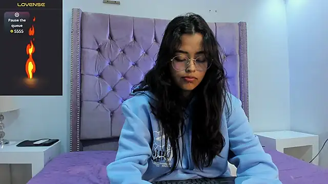 Snapshot of Ariana_Pierce chatting on 19, 2, 2025 Ariana Pierce online show from 19, 2, 2025