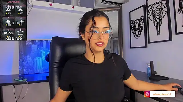 Snapshot of Ariana_Pierce chatting on 22, 2, 2025 Ariana Pierce online show from 22, 2, 2025