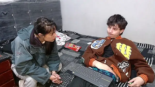 pervertsteens3 online show from 18, 12, 2024