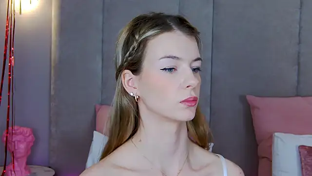 MeganMour online show from 16, 2, 2025