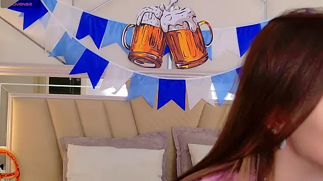 MeganMour online show from 27, 9, 2025