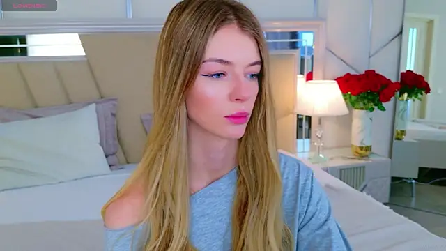 MeganMour online show from 25, 4, 2026