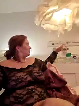 Engel mia online show from 2, 2, 2025