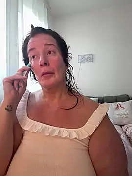 Engel mia online show from 27, 7, 2026