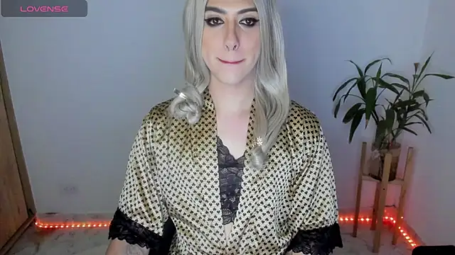 Snapshot of ashley_sans2000 chatting on 30, 11, 2025 ashley sans2000 online show from 30, 11, 2025