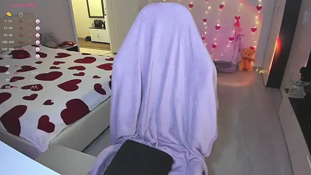 Amy honey angel online show from 5, 2, 2025