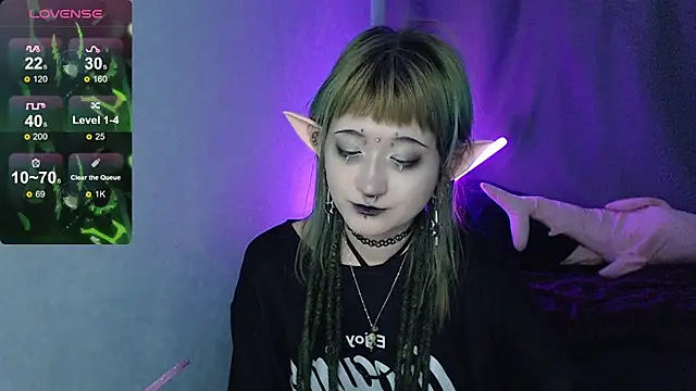 Snapshot of Milten-Trish chatting on 30, 4, 2026 Milten-Trish online show from 30, 4, 2026