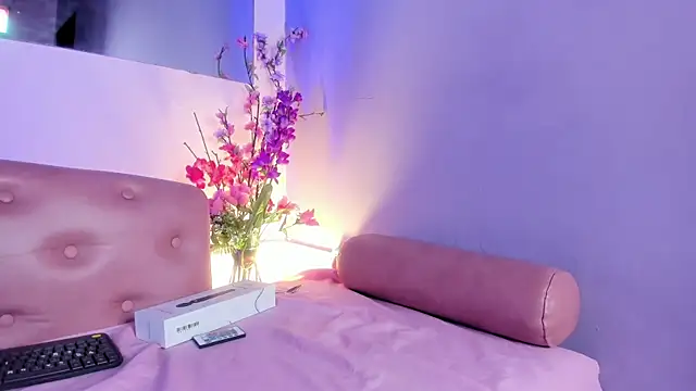 CarlaAlvez online show from 22, 9, 2025