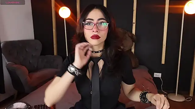 vampy dolll online show from 22, 3, 2025