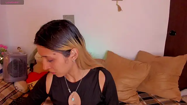 cuteweed420 online show from 29, 7, 2026