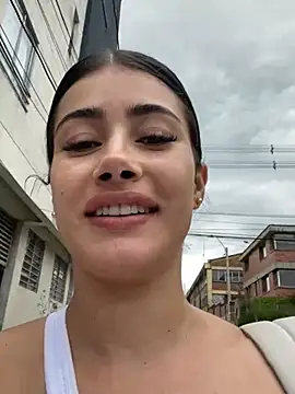 Sweet and caramel online show from 24, 1, 2025