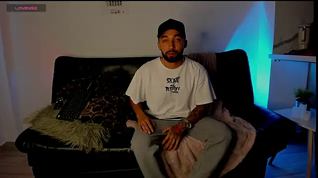 Sweet and caramel online show from 10, 3, 2025