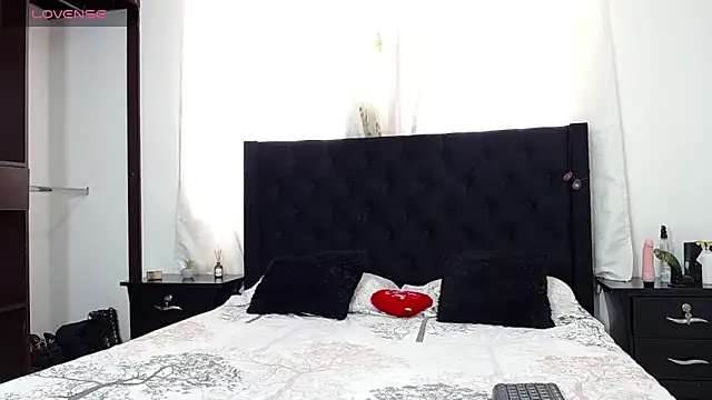 Beautifulkattia online show from 23, 2, 2025