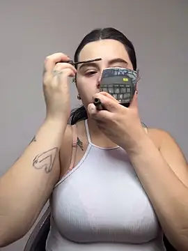 SaraBraun  online show from 26, 9, 2025