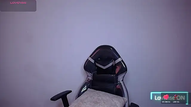 SaraBraun  online show from 11, 2, 2026