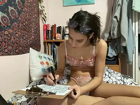 naughtynadia0502 online show from 15, 1, 2025