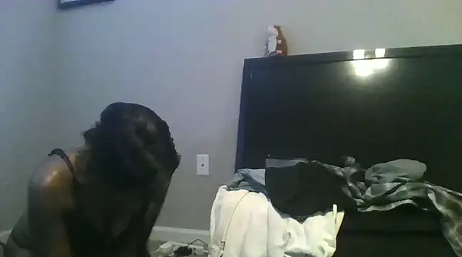 LuckiXCX online show from 15, 1, 2025