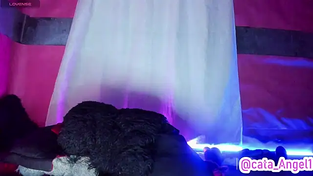 Snapshot of Cata-angel chatting on 10, 3, 2025 Cata-angel online show from 10, 3, 2025