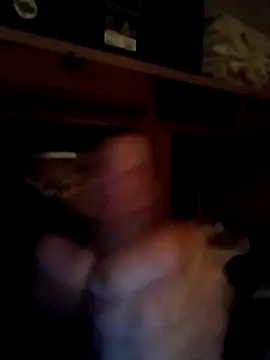 Snapshot of fun2fuck173 chatting on 17, 11, 2025 fun2fuck173 online show from 17, 11, 2025