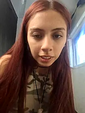 Snapshot of Jazmin-Cerezita chatting on 5, 10, 2025 Jazmin-Cerezita online show from 5, 10, 2025