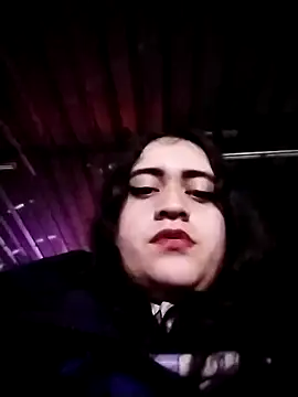 Yaz Moon online show from 1, 2, 2025