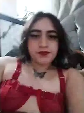 Yaz Moon online show from 4, 2, 2025