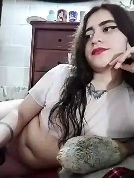 Yaz Moon online show from 6, 2, 2025