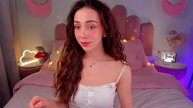 ElsaYoung online show from 5, 2, 2025