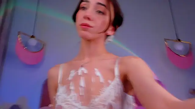 ElsaYoung online show from 8, 2, 2025