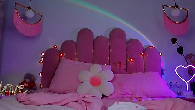 ElsaYoung online show from 15, 2, 2025