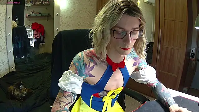 Snapshot of Julia_dolls chatting on 11, 3, 2025 Julia dolls online show from 11, 3, 2025