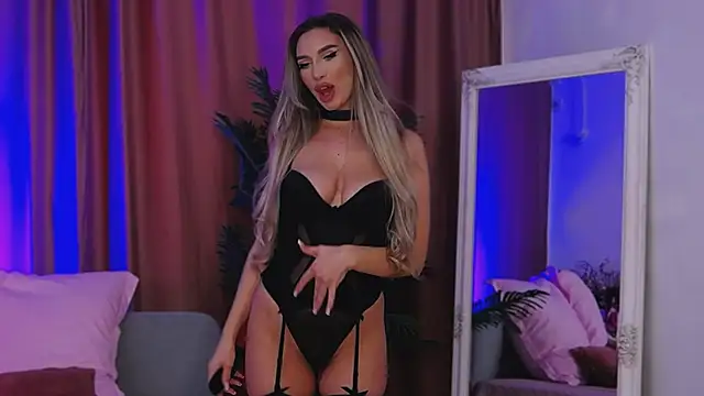 Snapshot of FelyJolie chatting on 19, 2, 2025 FelyJolie online show from 19, 2, 2025