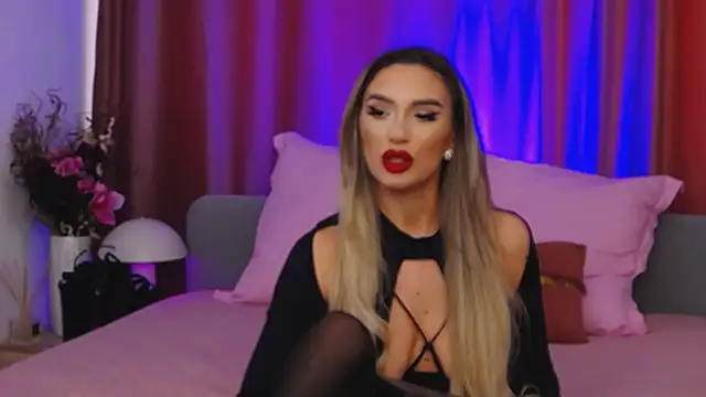 Snapshot of FelyJolie chatting on 26, 2, 2025 FelyJolie online show from 26, 2, 2025