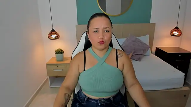 linda rios  online show from 28, 1, 2025