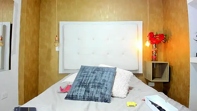 Milaspetite online show from 14, 2, 2026