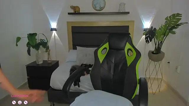 catleya 0 online show from 14, 12, 2024