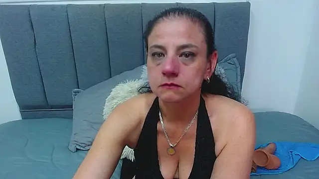 Snapshot of sasi_luna chatting on 18, 2, 2025 sasi luna online show from 18, 2, 2025