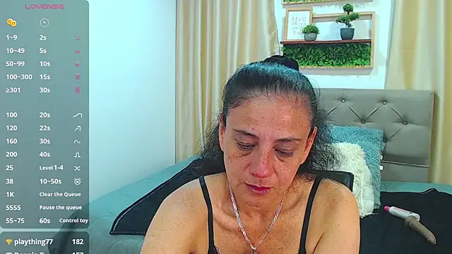 sasi luna online show from 5, 12, 2025