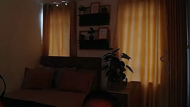 Snapshot of sasi_luna chatting on 29, 5, 2026 sasi luna online show from 29, 5, 2026