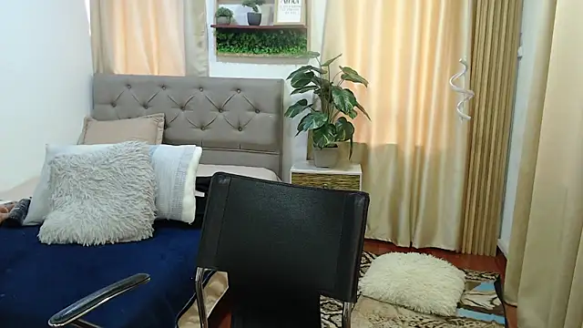 Snapshot of sasi_luna chatting on 31, 5, 2026 sasi luna online show from 31, 5, 2026
