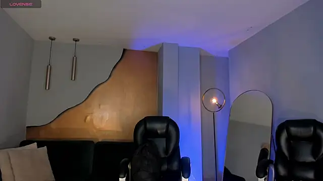 Snapshot of MiaFarrell_ chatting on 24, 10, 2025 MiaFarrell online show from 24, 10, 2025