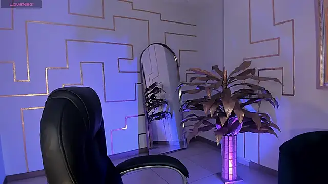 Snapshot of MiaFarrell_ chatting on 19, 11, 2025 MiaFarrell online show from 19, 11, 2025