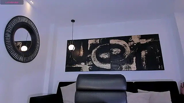 BellaCarteer  online show from 6, 3, 2025