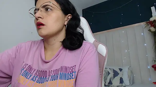 africa holmes online show from 23, 2, 2025