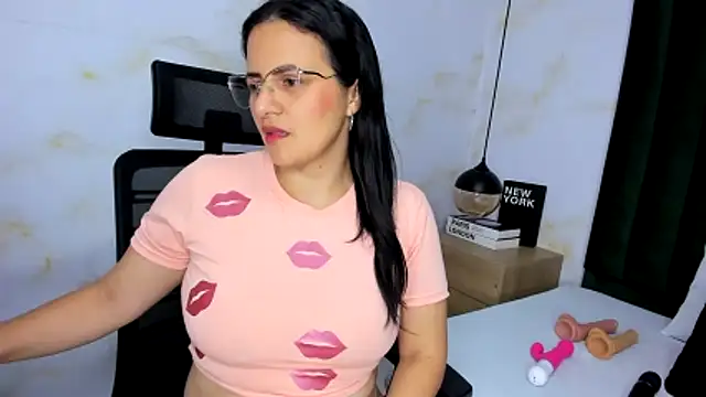 africa holmes online show from 13, 11, 2025