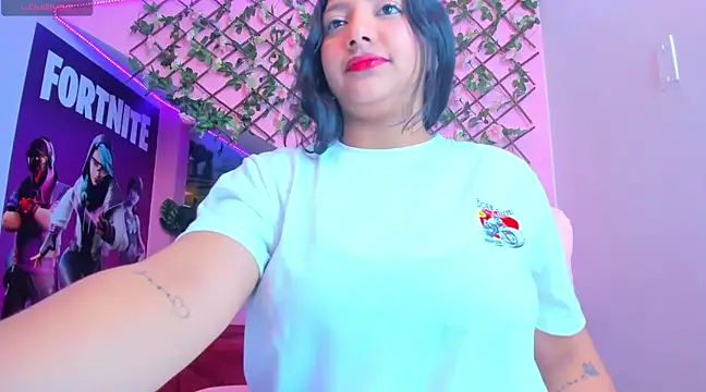 Snapshot of mariilulp303av chatting on 5, 3, 2025 mariilulp303av online show from 5, 3, 2025