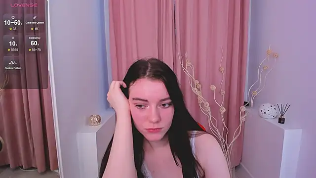 Lana  Cute  online show from 3, 1, 2025